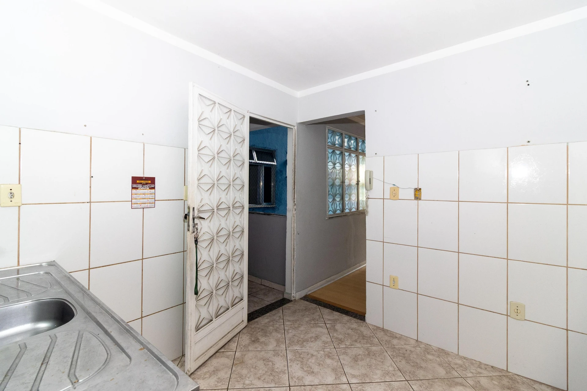 Apartment, 50 m², with wood or laminate floors — photo 12