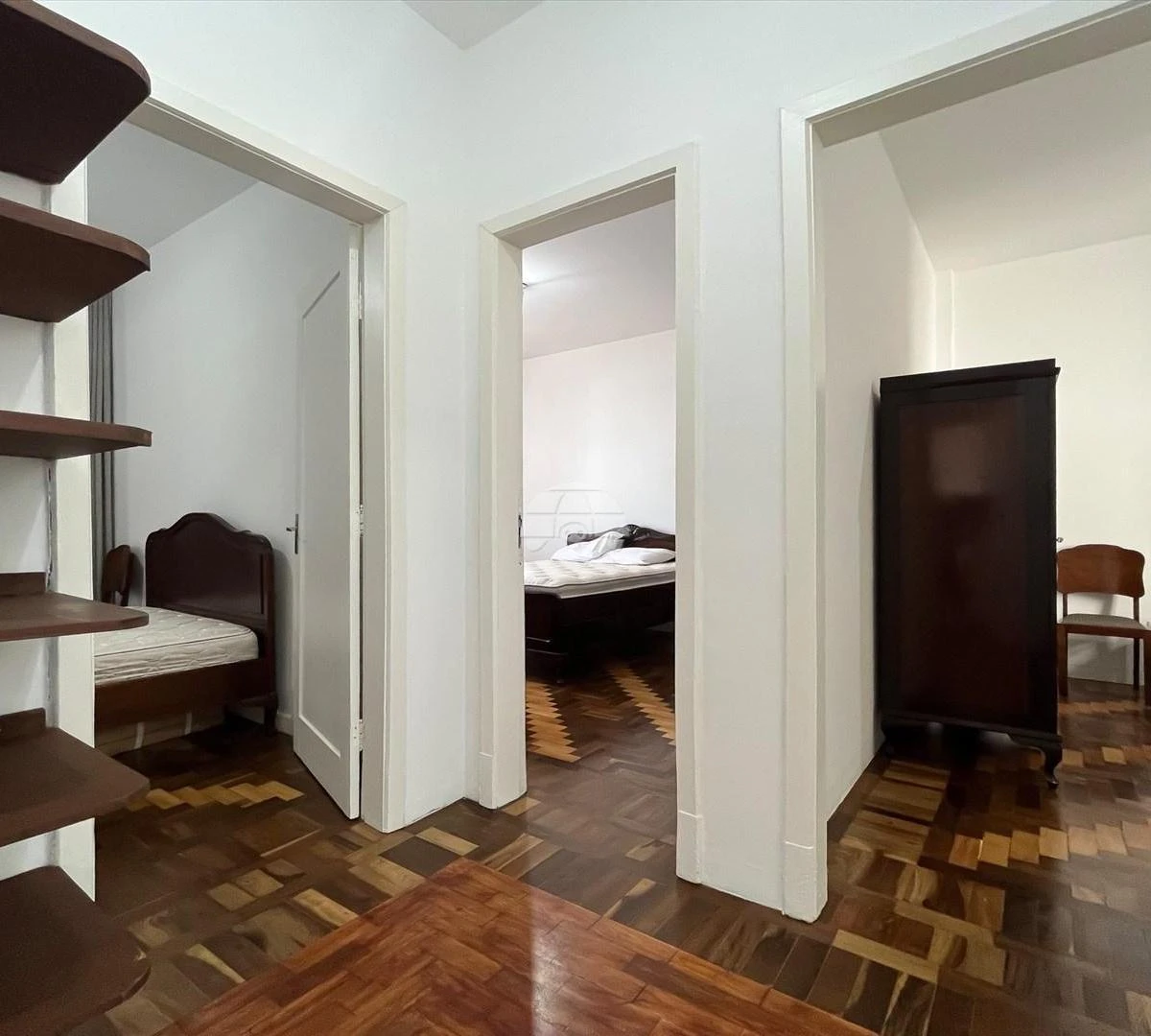 3-bedroom apartment with a park view — photo 30