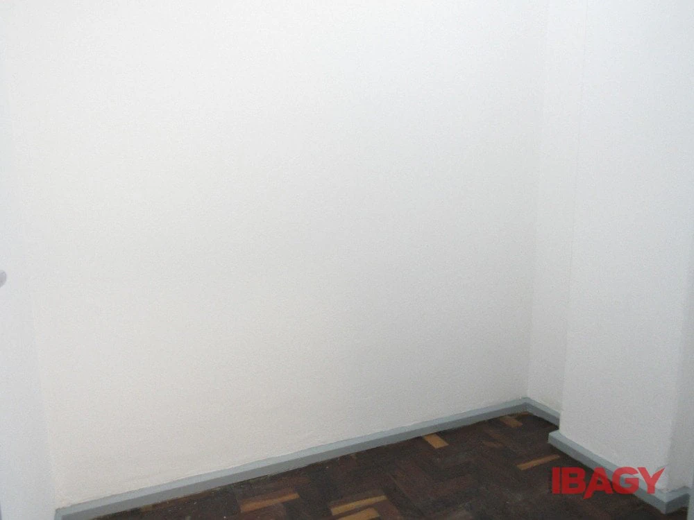 3-bedroom apartment with a separate kitchen 80 m² — photo 21