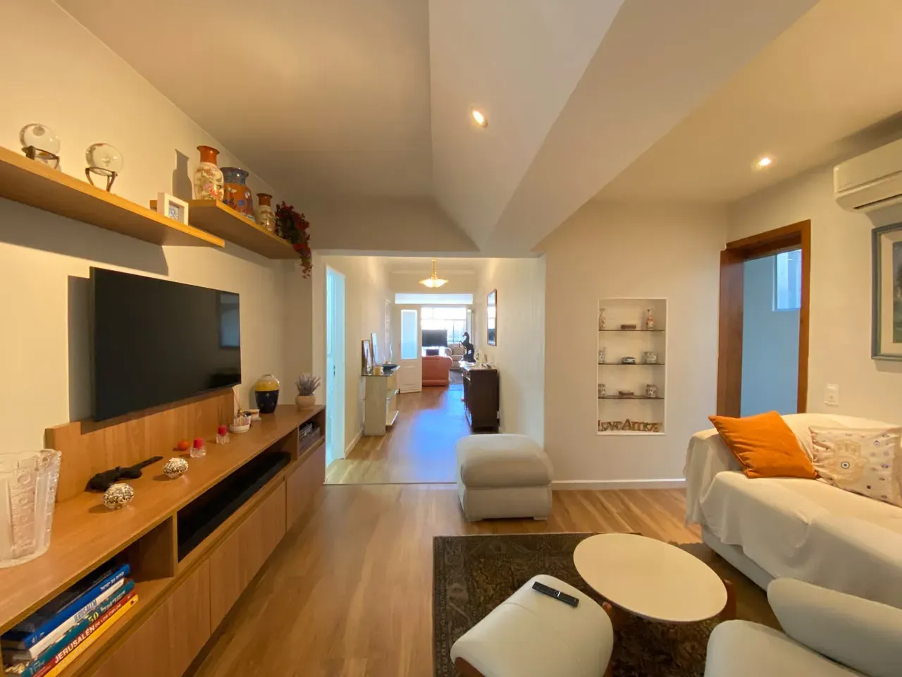 Apartamento mobiliado de 248 m² com 4 quartos e 4 banheiros — photo 16