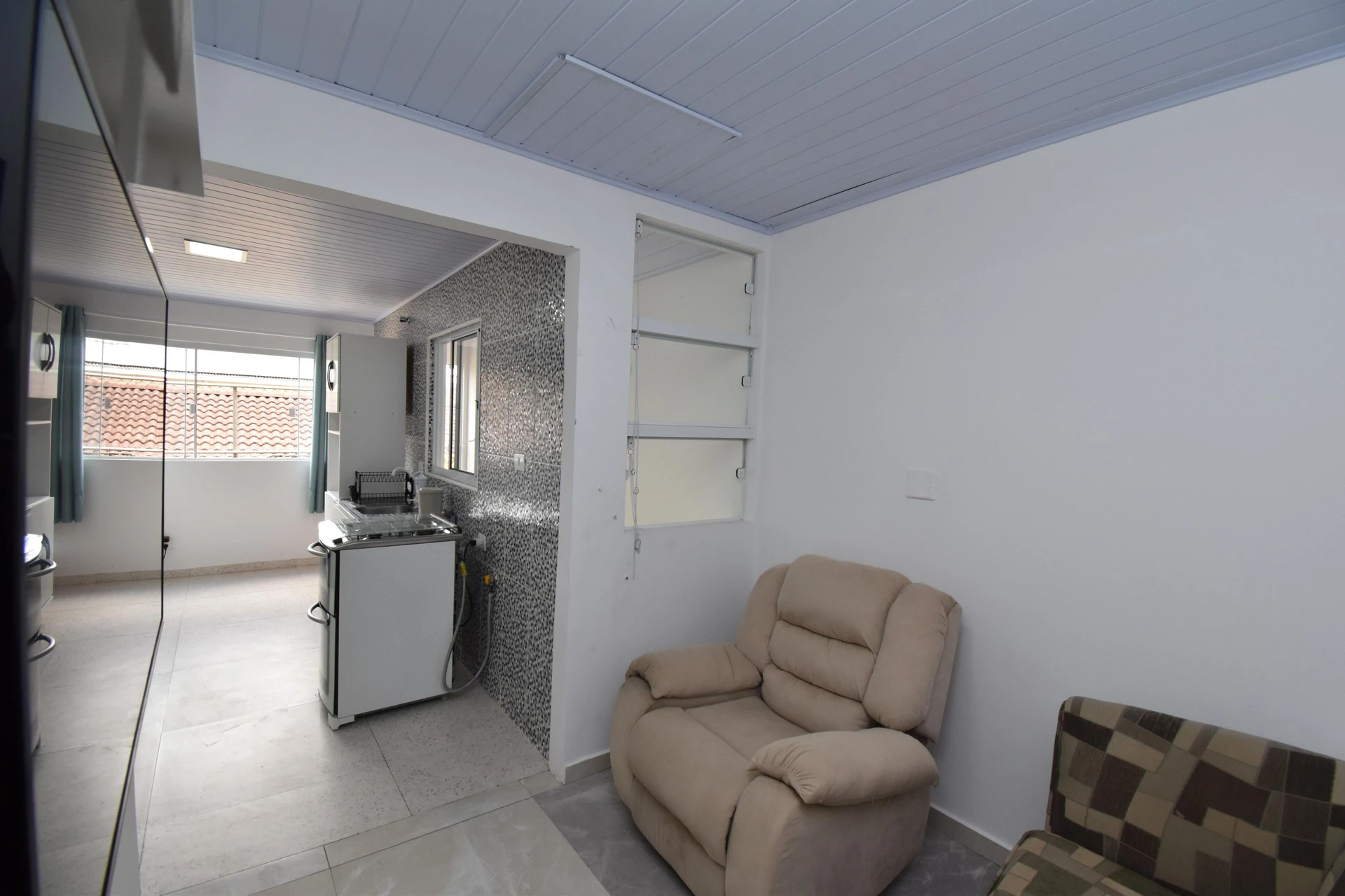 Furnished 2-bedroom apartment, 60 m² — photo 3