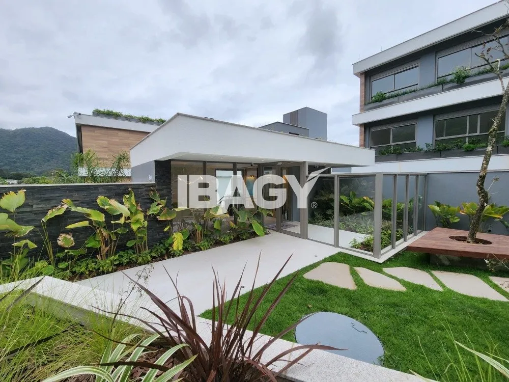 Furnished apartment, 116 m², with a grill on the balcony — photo 15