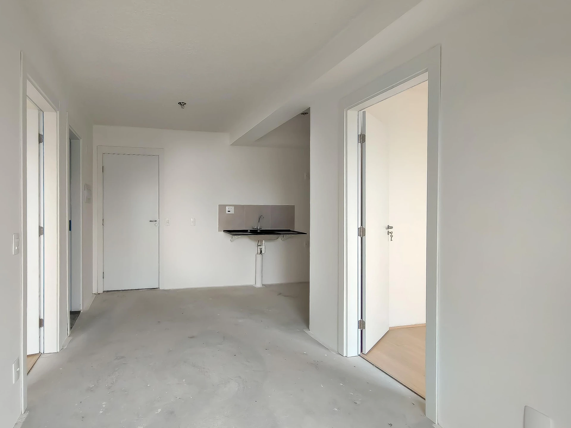 Apartment, 38 m², with a glass-enclosed balcony — photo 28