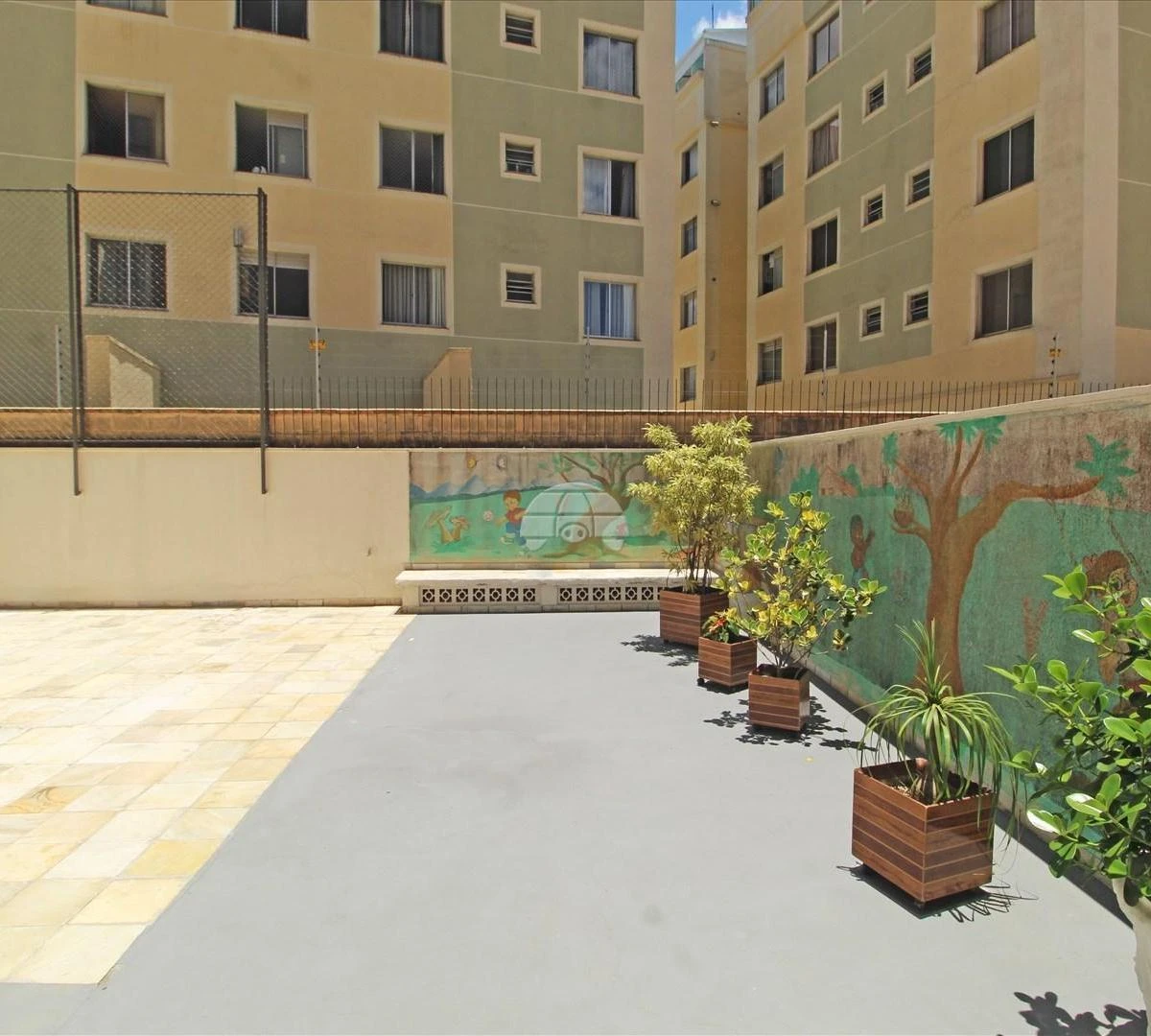 Furnished apartment, 108 m², with a grill on the balcony — photo 32