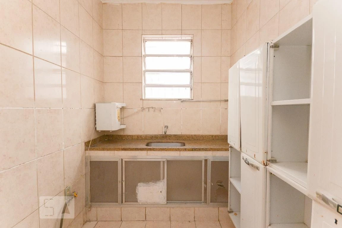 House for rent with 5 bedrooms and 2 bathrooms — photo 2