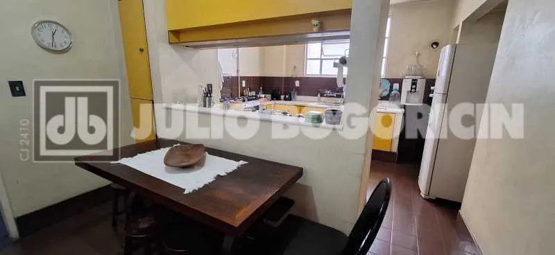 Furnished 260 m² apartment with 4 bedrooms and view — photo 31