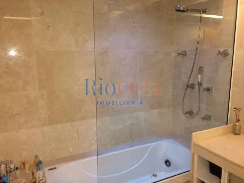 Furnished apartment with 4 bedrooms and enclosed balcony — photo 3
