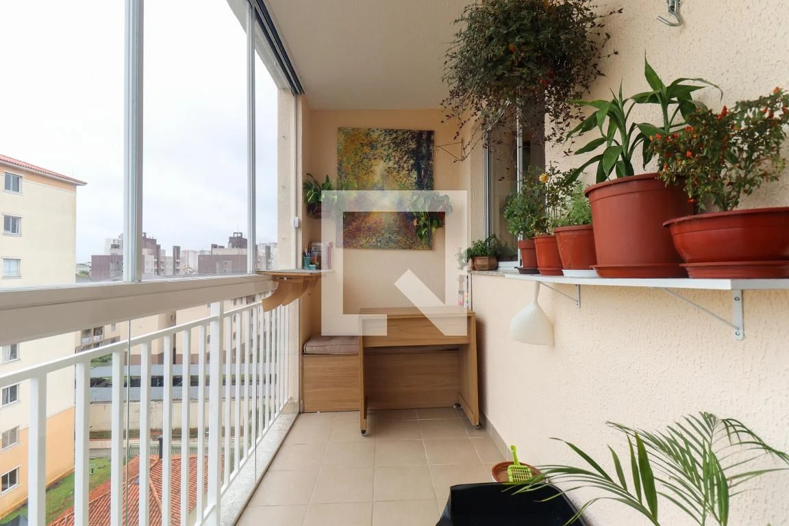 2-bedroom apartment with a glass-enclosed balcony — photo 21
