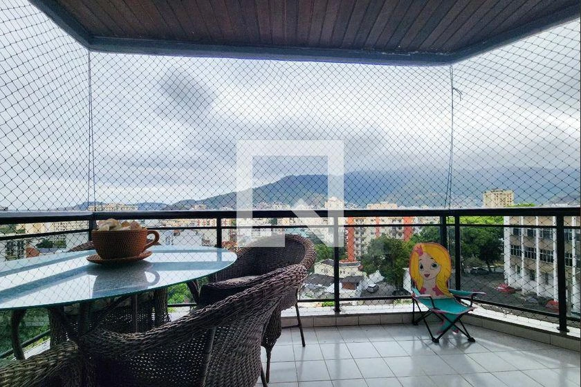 Furnished 100 m² apartment with 2 bedrooms and balcony — photo 19