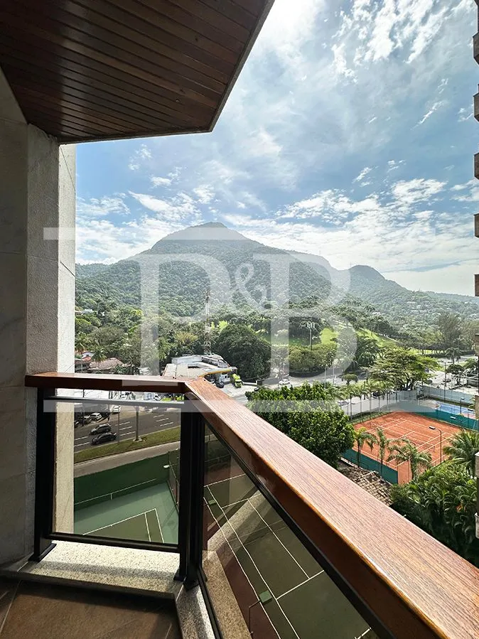 Квартира з 4 спальнями та балконом 410 м² — photo 19