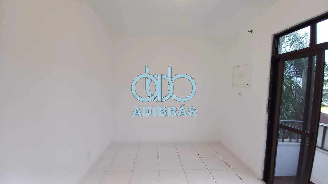 3-bedroom apartment, 1 with its own bathroom, 100 m² — photo 12