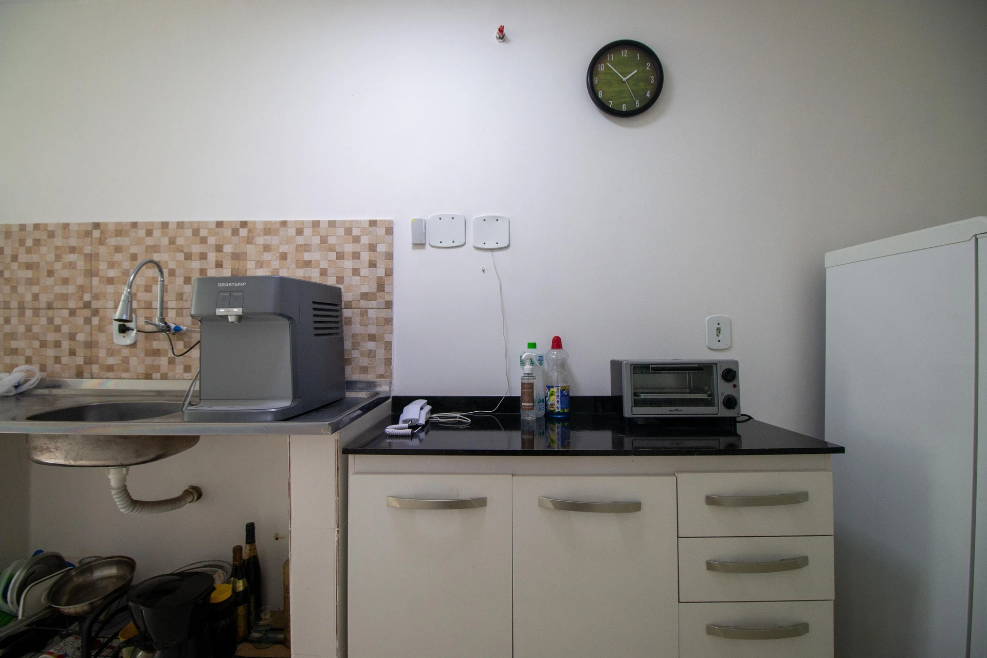 68 m² apartment with a washing machine and a mountain view — photo 18