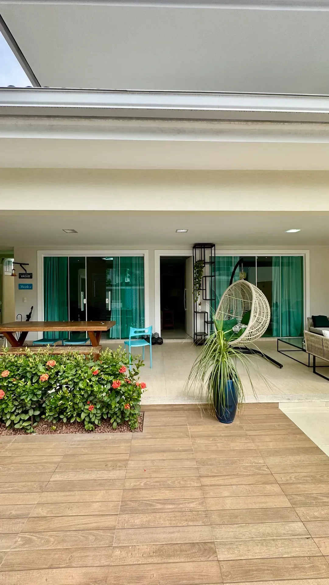 House with 5 bedrooms and a built-in balcony grill — photo 4