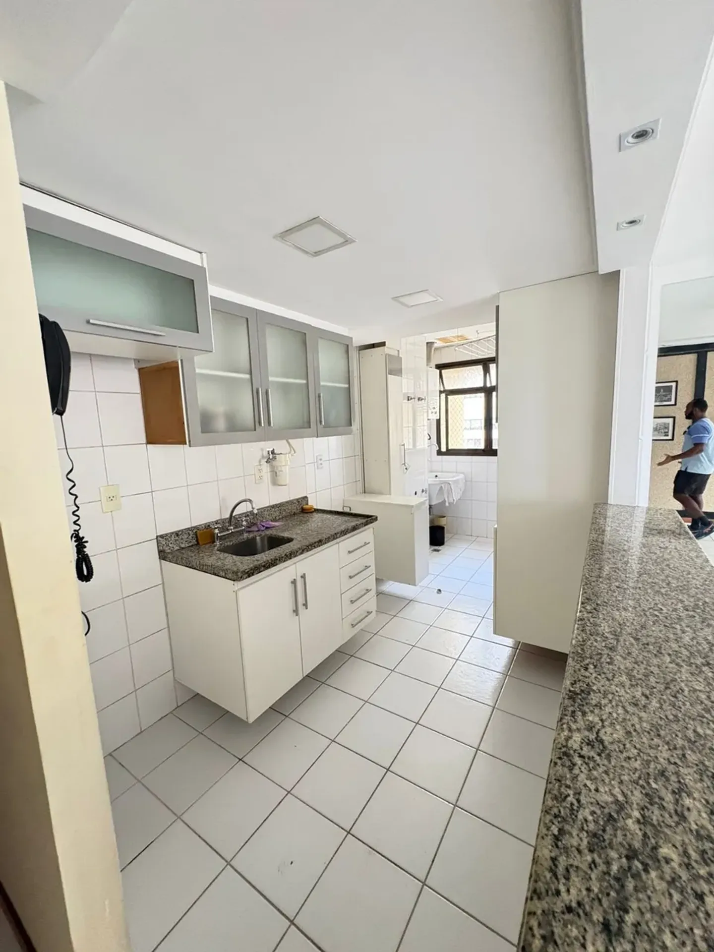 9th-floor 3-bedroom apartment with 83 m² and a suite — photo 5