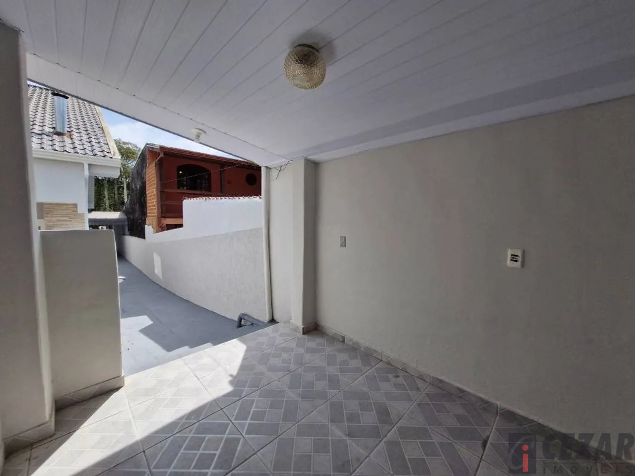 Unfurnished house with 2 bedrooms and a laundry area — photo 29
