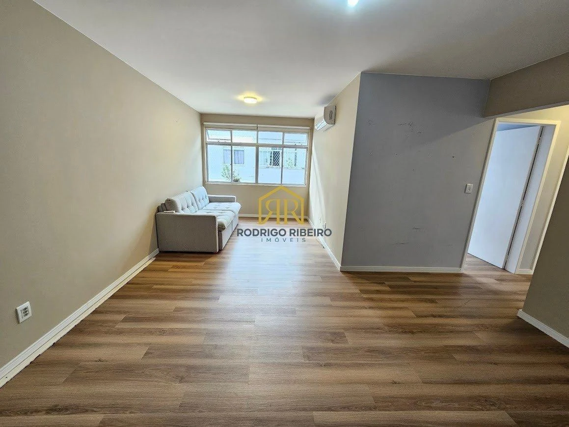 Semi-furnished apartment with a closed gas kitchen