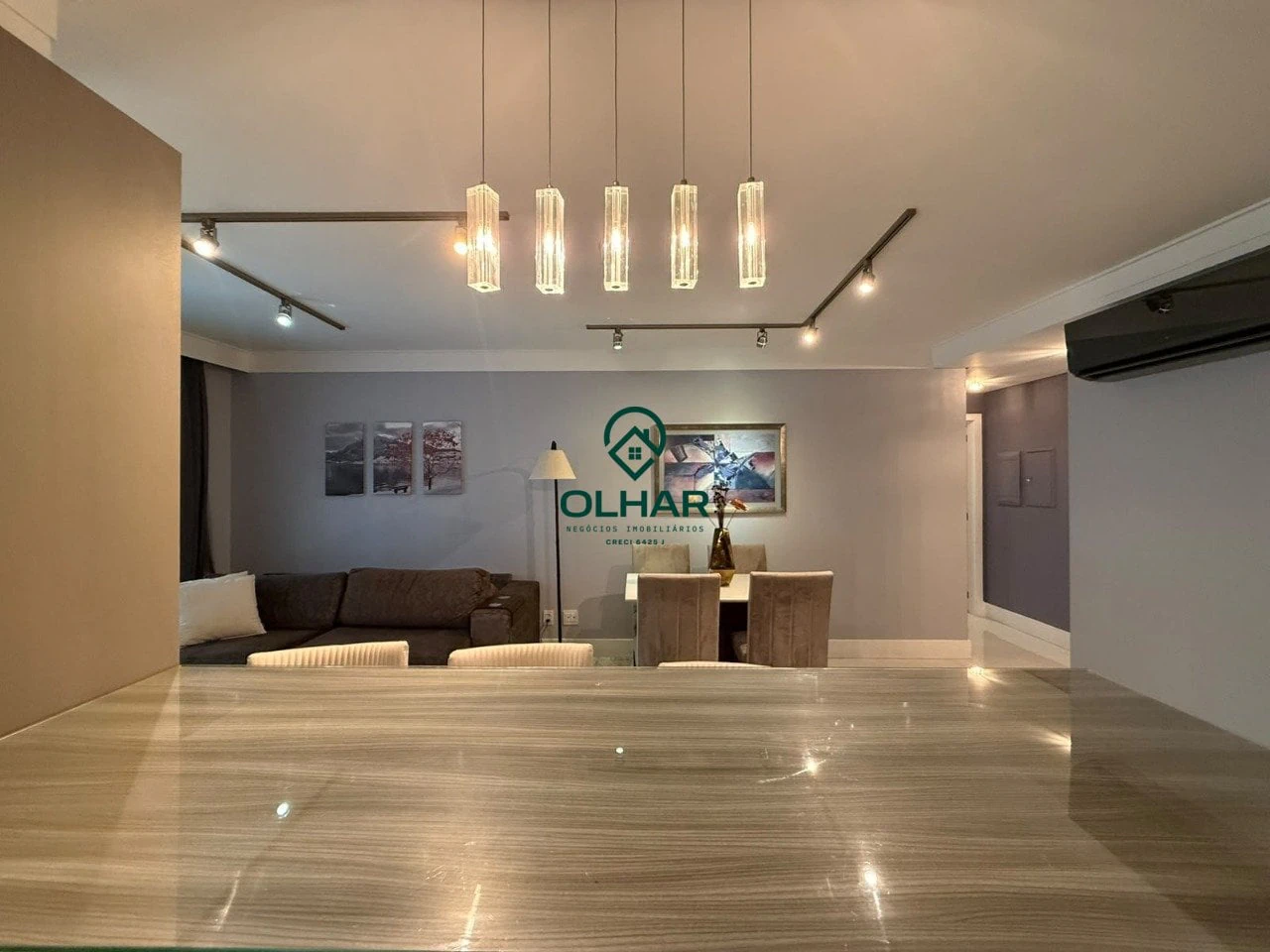 Glass-enclosed balcony in a 2-bedroom apartment, 93 m² — photo 23