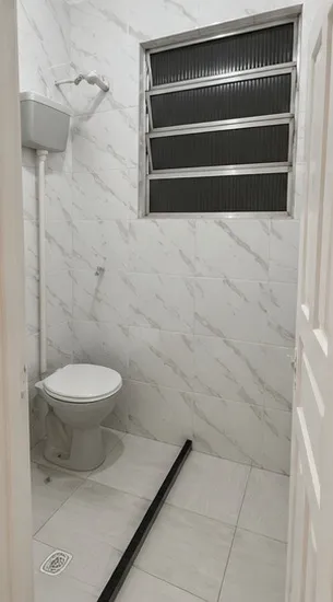House with no parking, 1 bedroom and 1 bathroom — photo 4