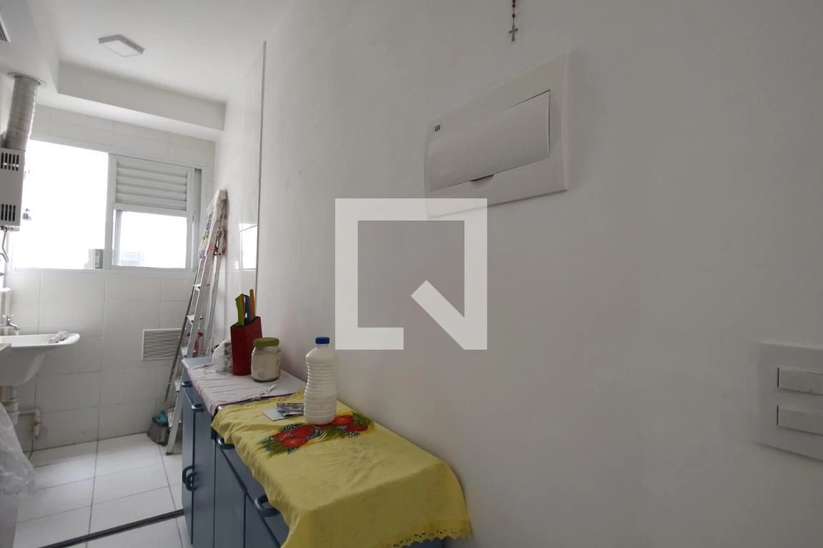 3-bedroom apartment with a balcony — photo 35