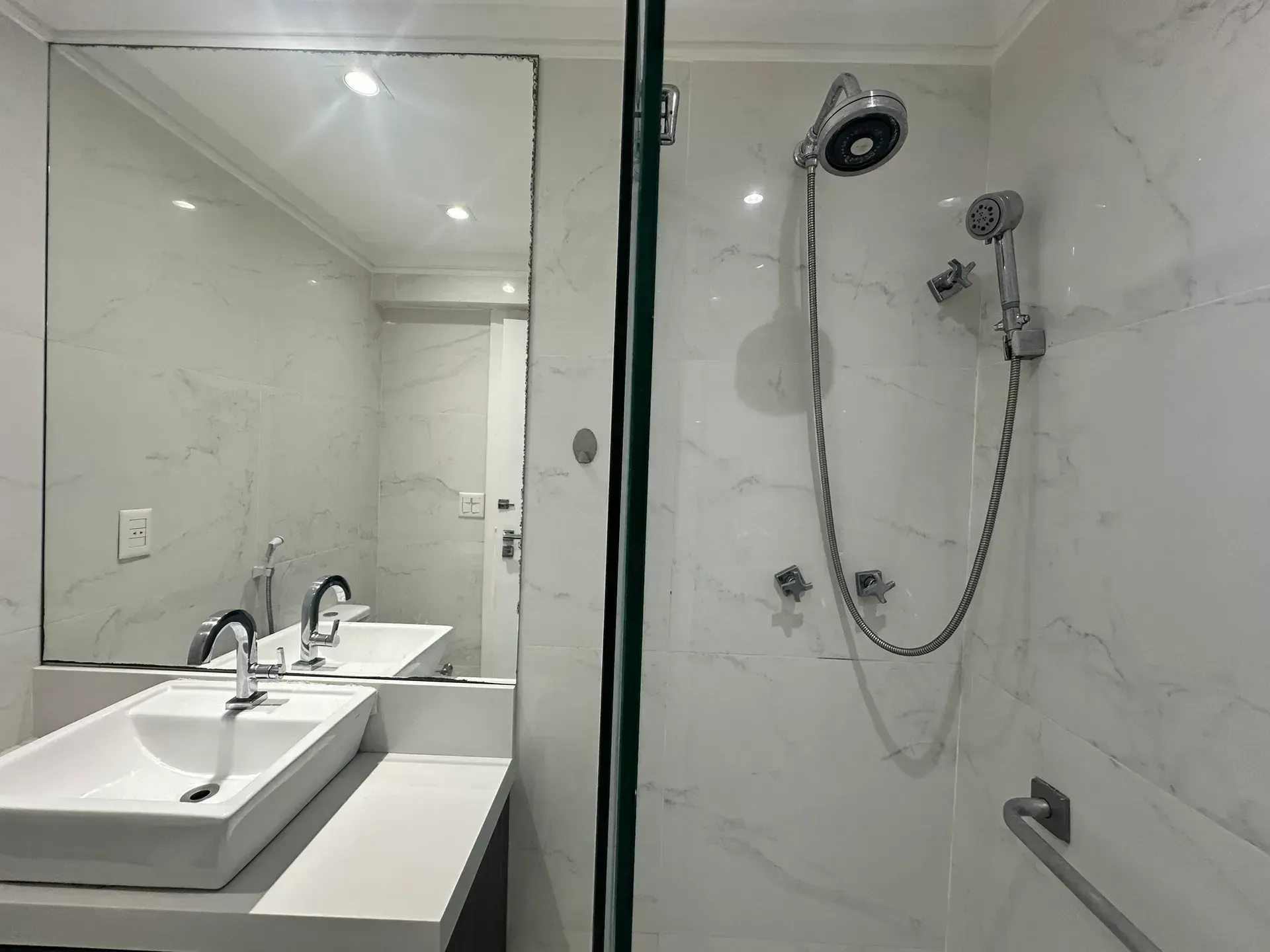 Apartamento sin muebles con 3 dormitorios y se aceptan mascotas — photo 26