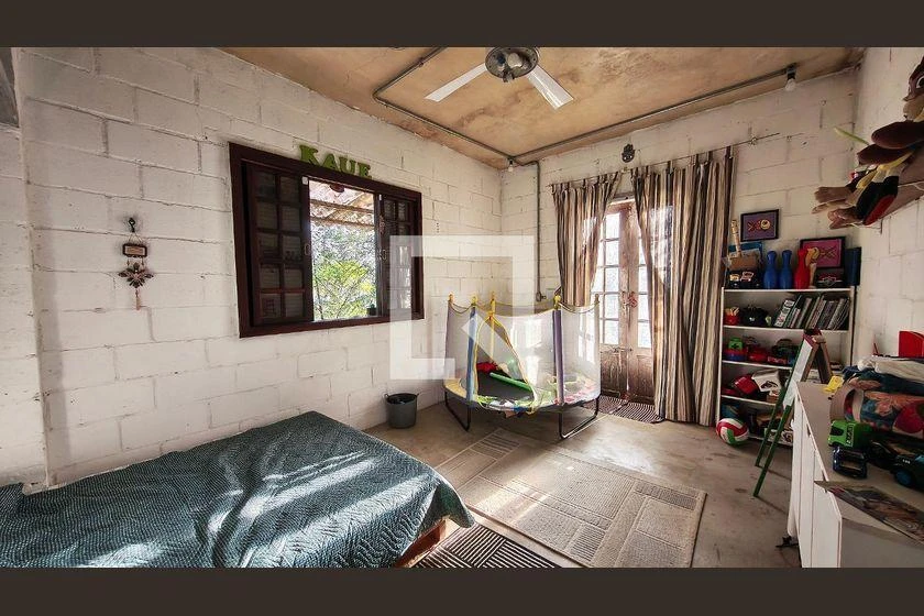 Casa mobiliada com cozinha americana, 3 quartos e jardim — photo 29