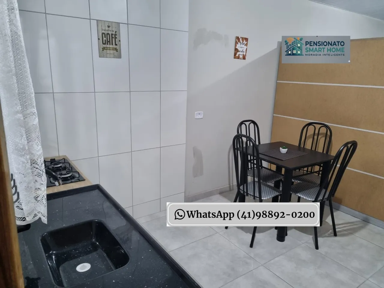 Estudio amueblado con mesa y cocina con cocina a gas — photo 3