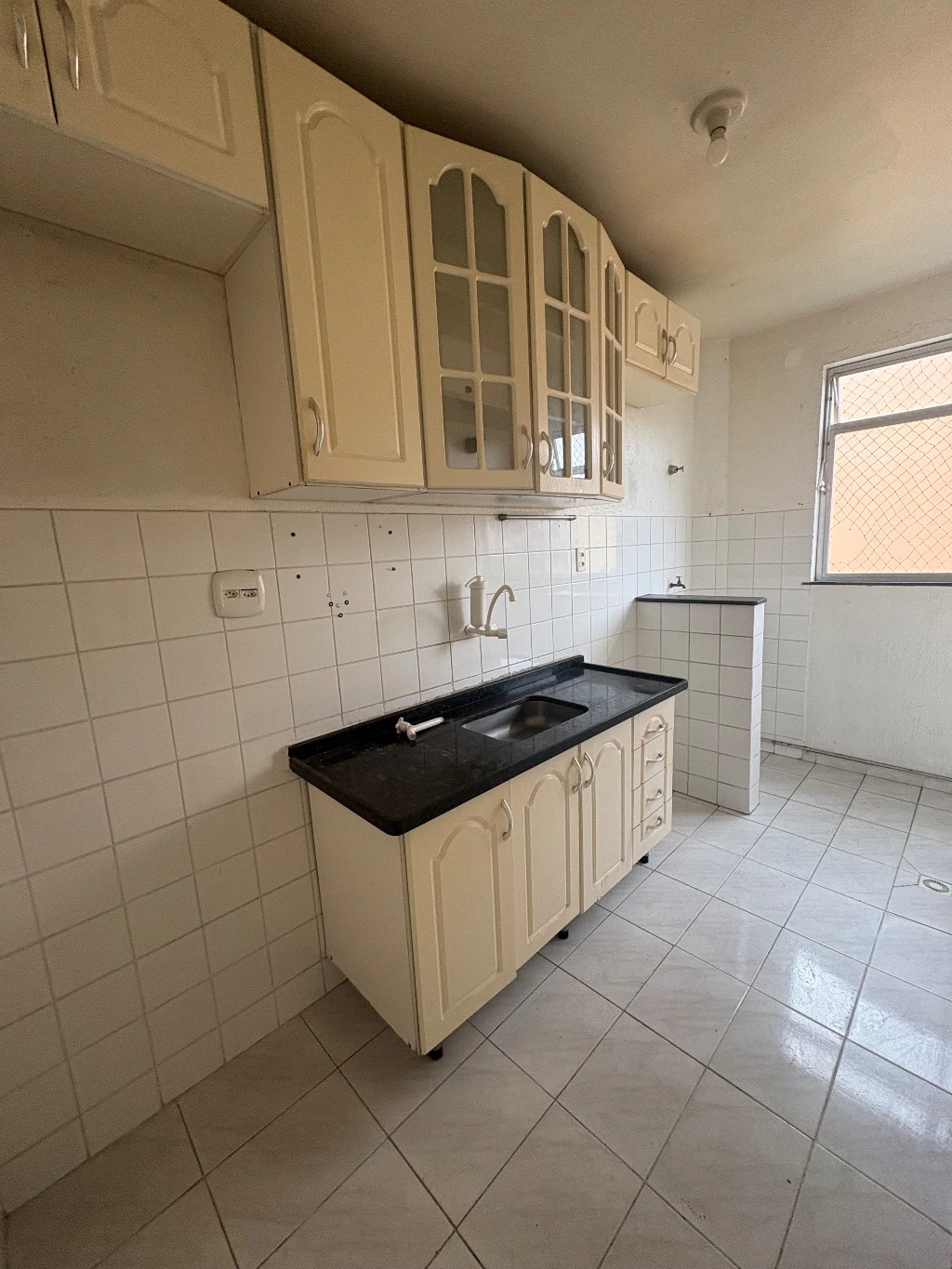 2-bedroom apartment with 1 bathroom and 1 parking spot — photo 4
