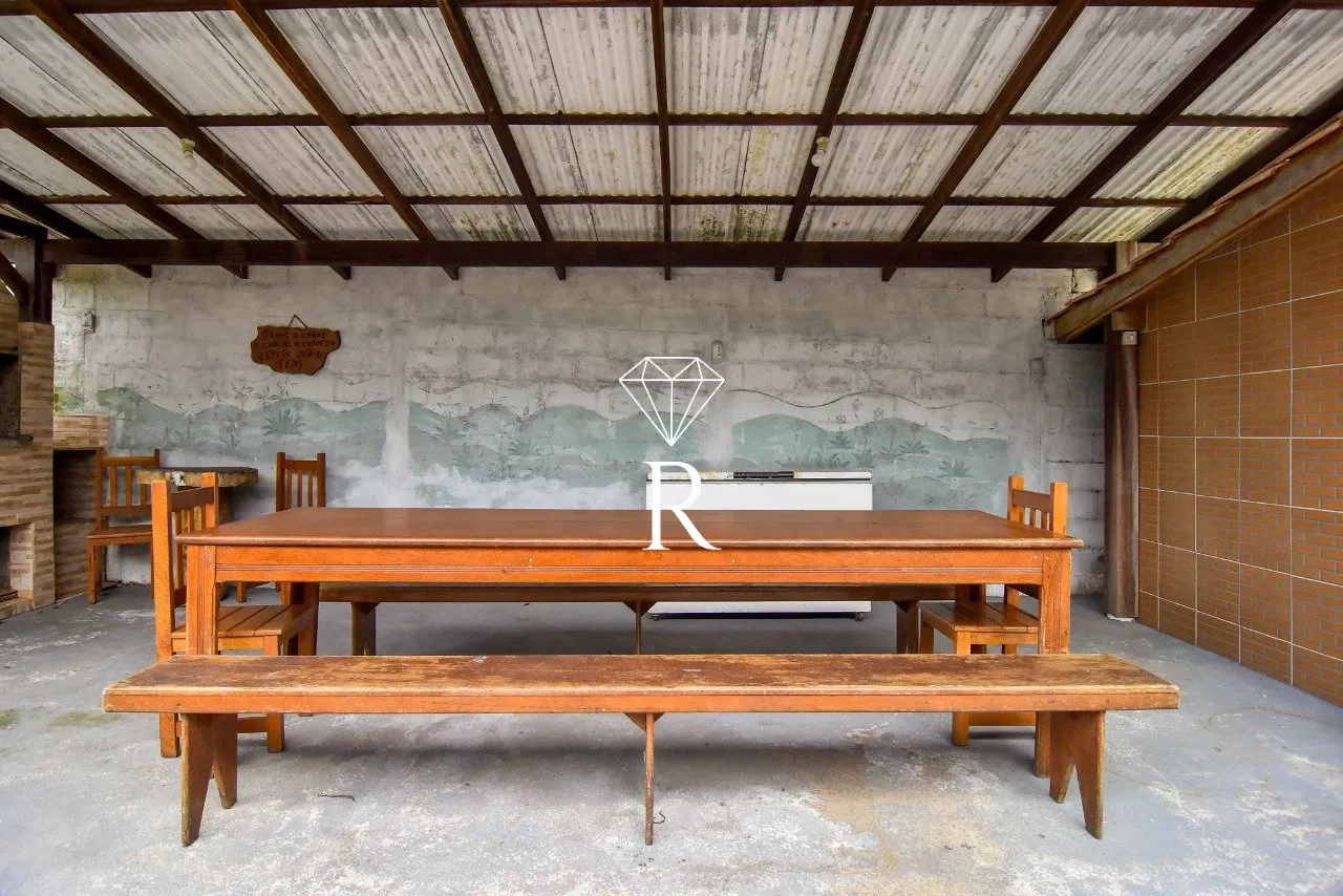 Casa tipo sítio con 4 dormitorios y 6 plazas de aparcamiento — photo 35