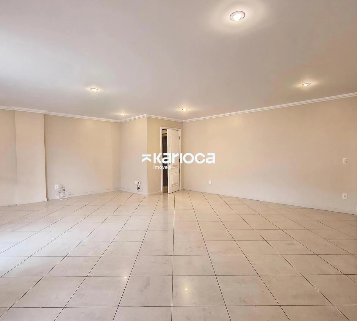 Apartment, 193 m², with a grill on the balcony — photo 10