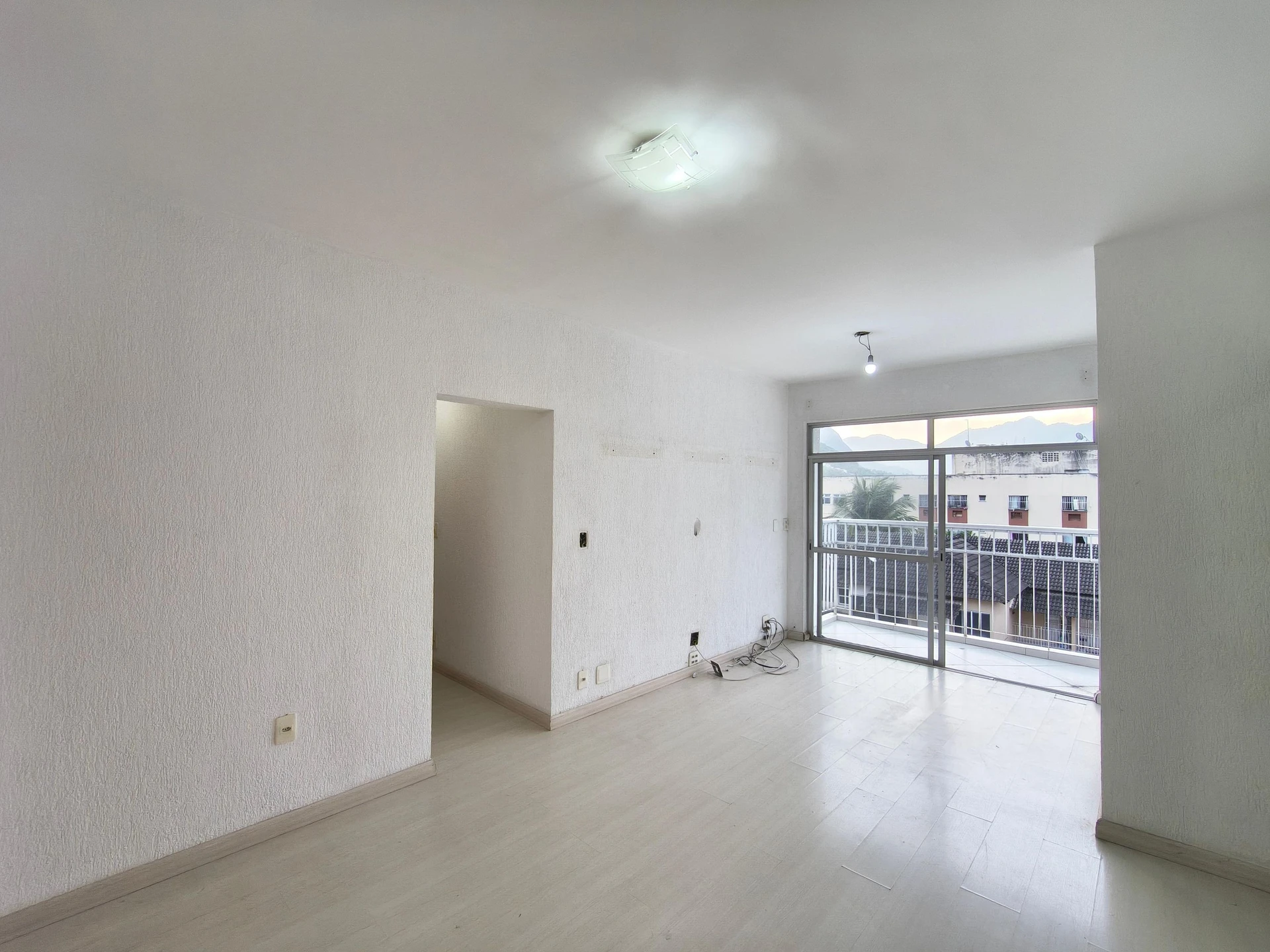Mountain view in a 2-bedroom apartment, 60 m² — photo 18