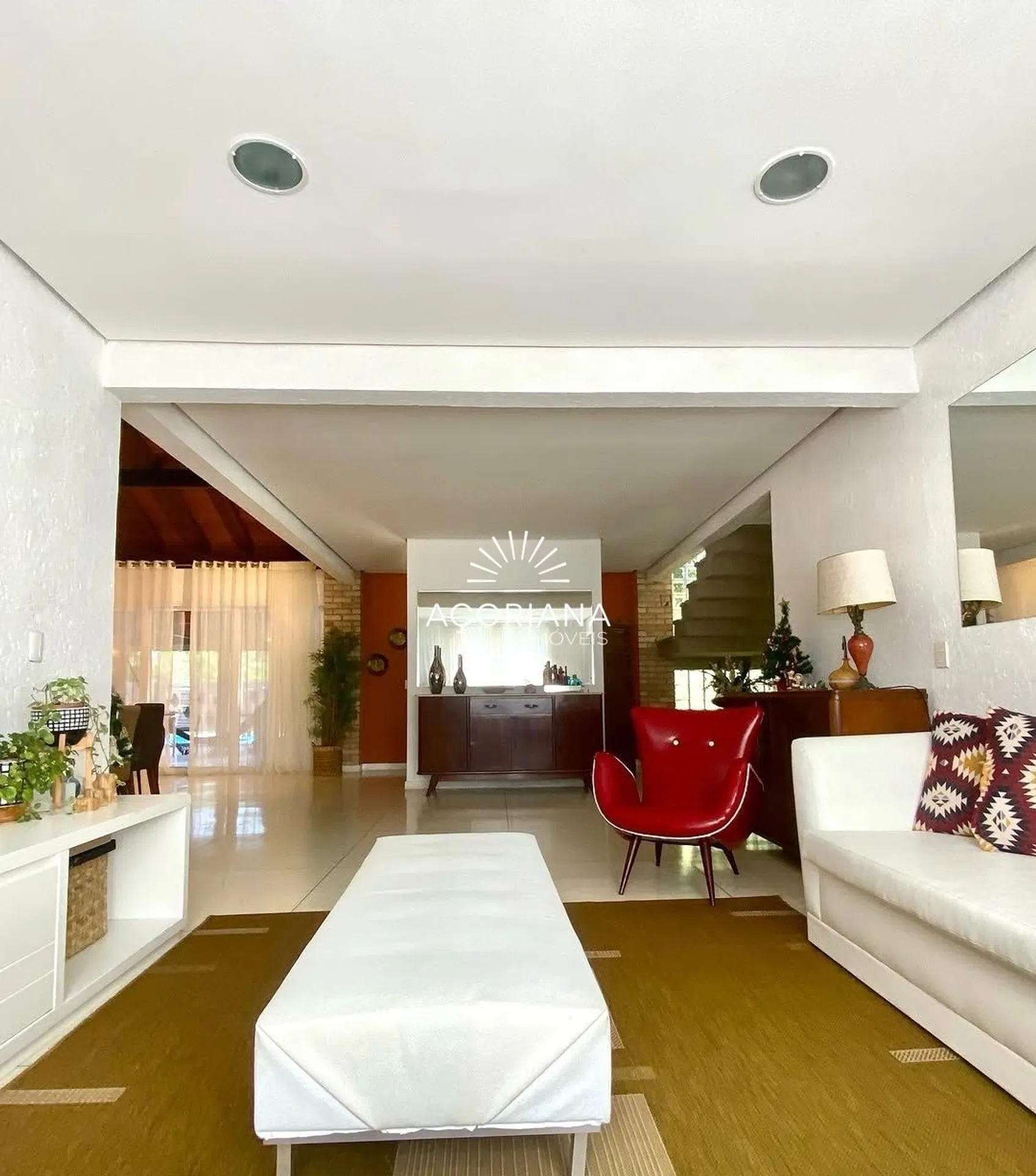 Casa con 4 suites y 5 plazas de aparcamiento — photo 2