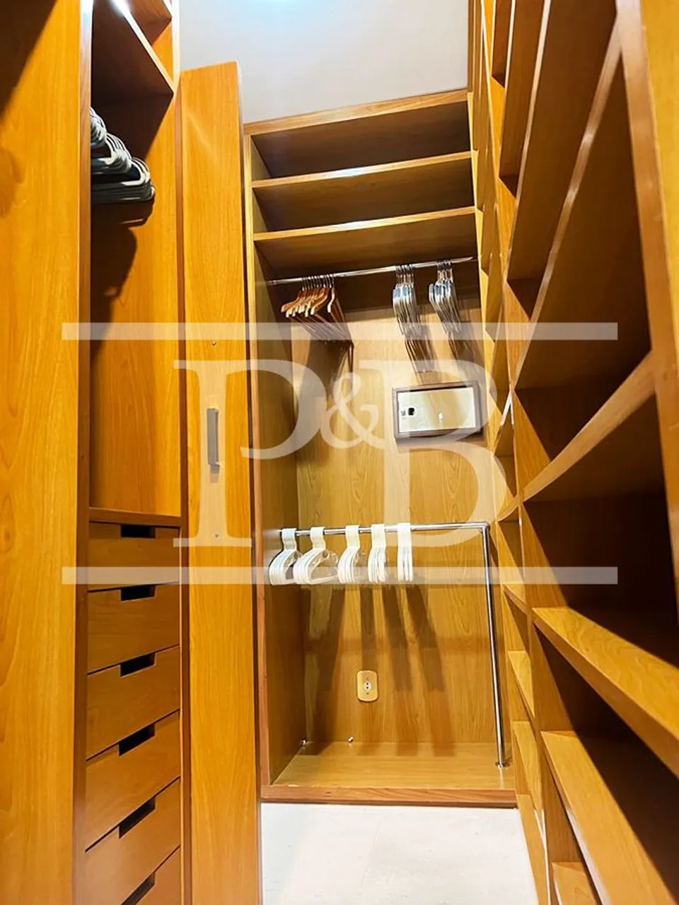 Apartamento mobiliado com 2 quartos e 90 m² — photo 12