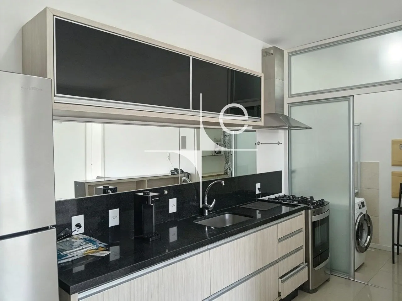 Furnished 2-bedroom apartment with en-suite on 7th floor — photo 3