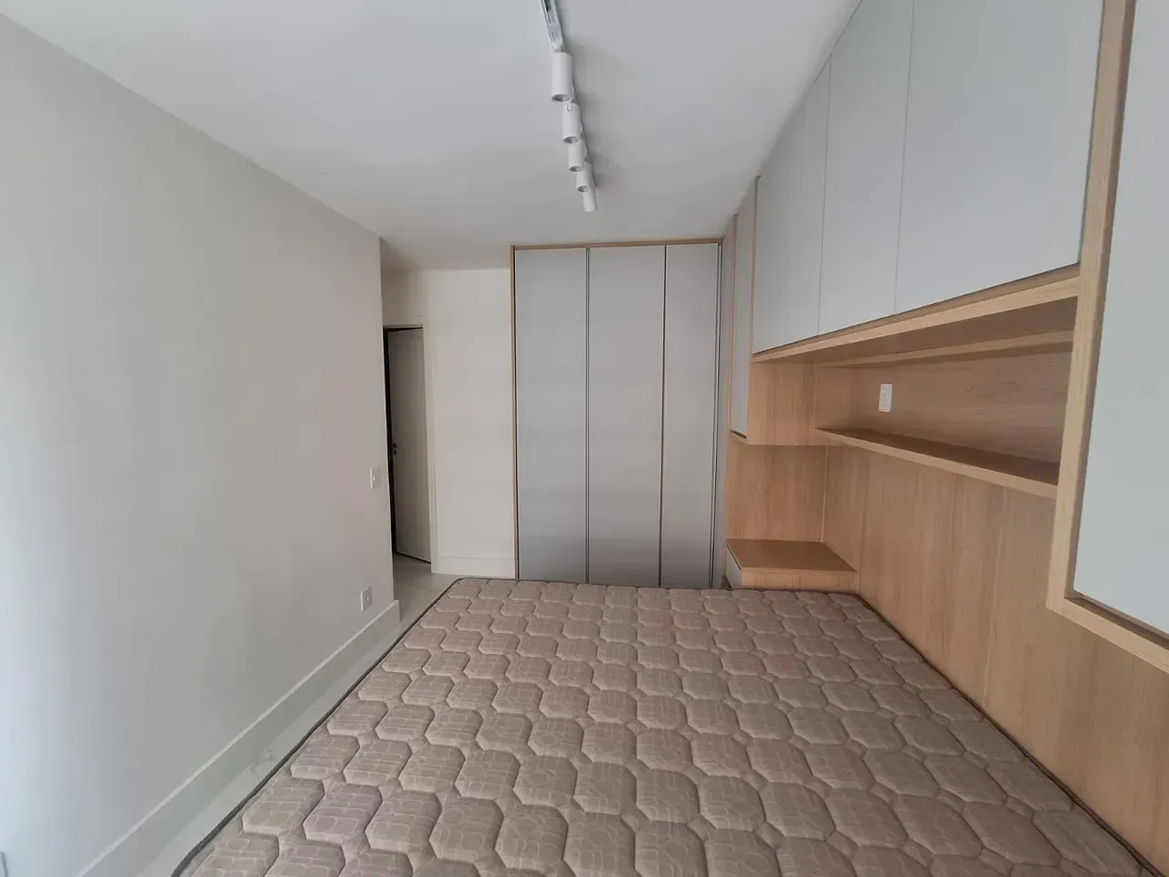 70 m² apartment with an open kitchen and 2 bedrooms — photo 6