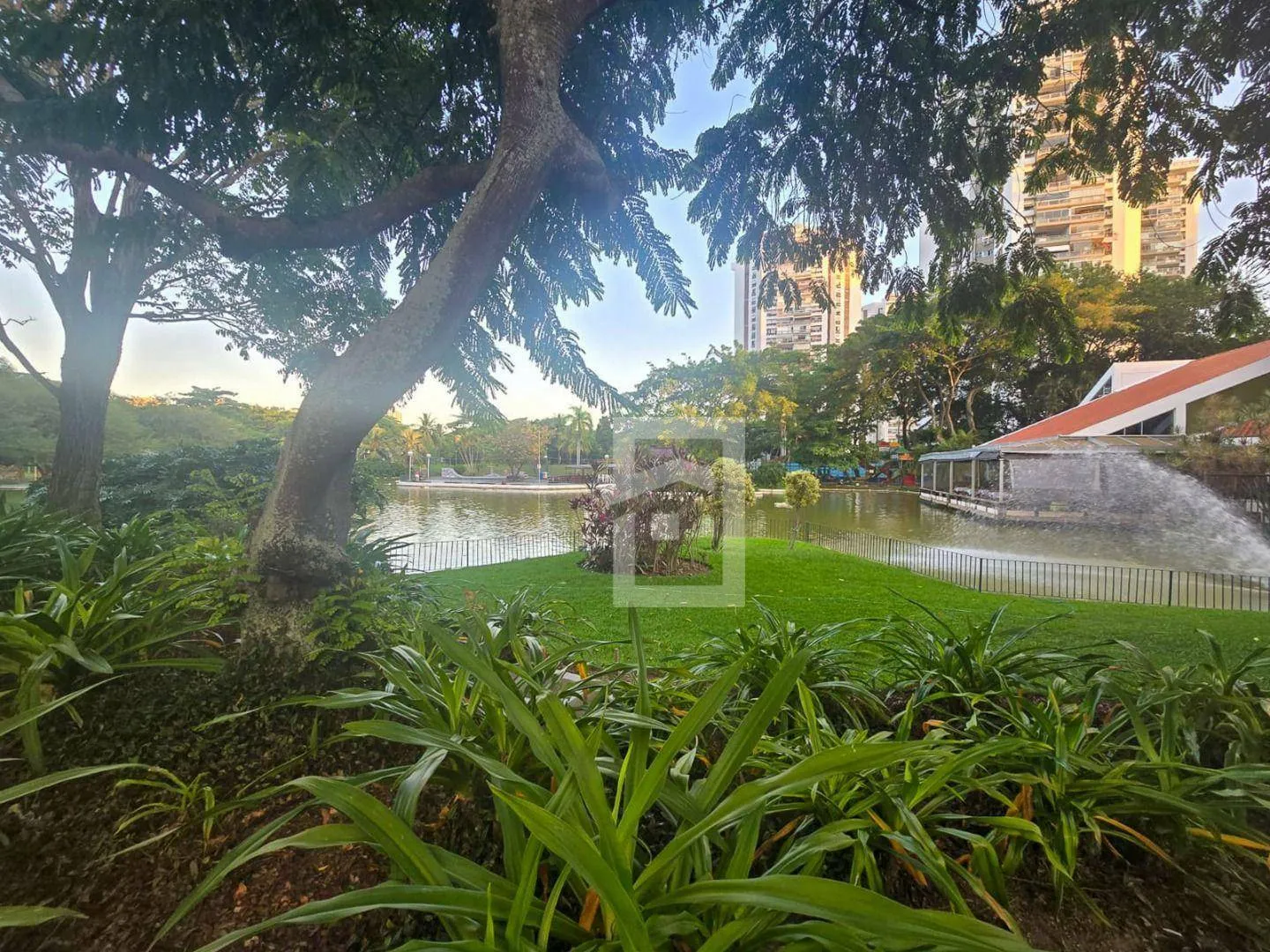 Furnished apartment, 125 m², with a mountain view — photo 48