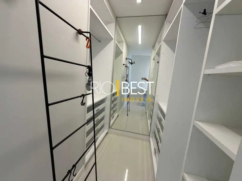 Apartment with 4 rooms and 3 modern suites — photo 17