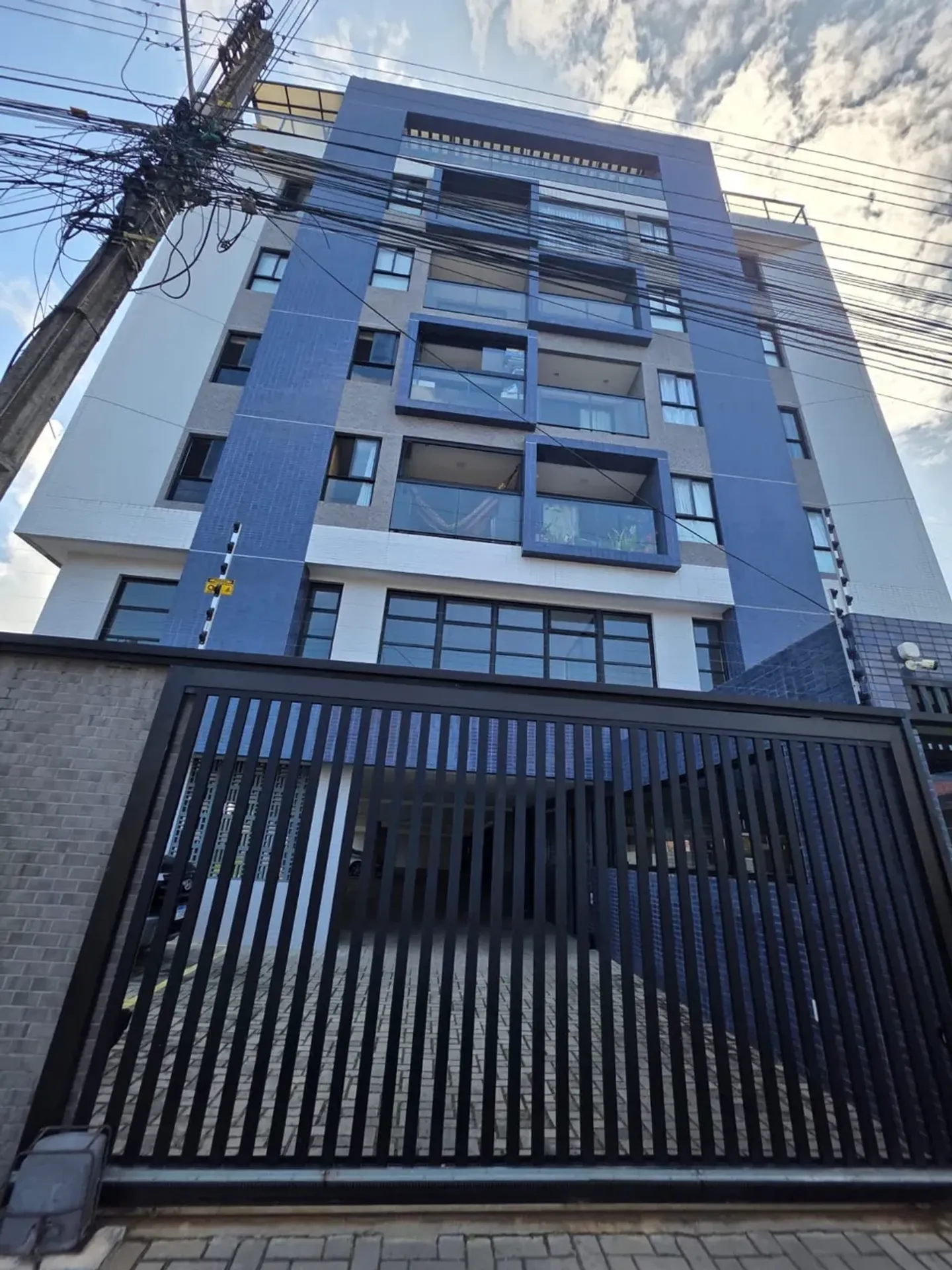 Furnished apartment, 57 m², with a grill on the balcony — photo 8