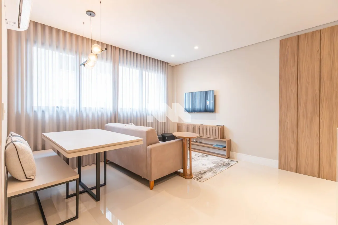 Furnished 1-bedroom apartment with 2 bathrooms — photo 6