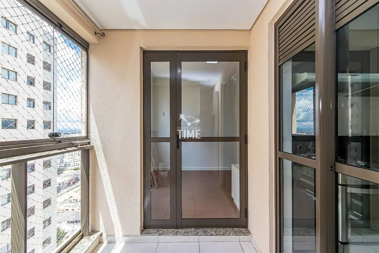 Apartment, 78 m², with a glass-enclosed balcony