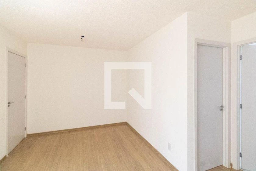 2-bedroom apartment with wood or laminate floors — photo 25