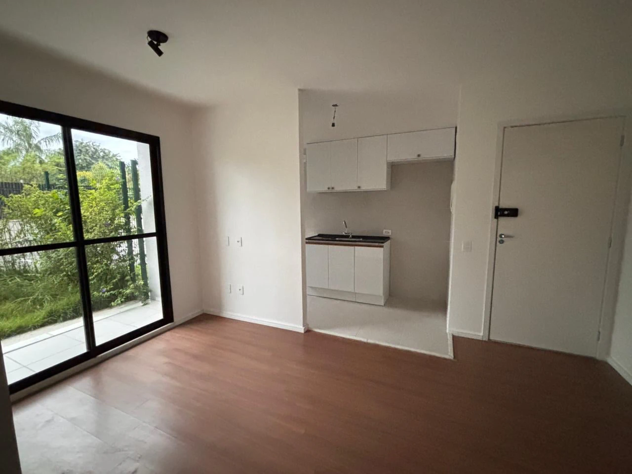 Apartamento, 67 m², com piscina privativa