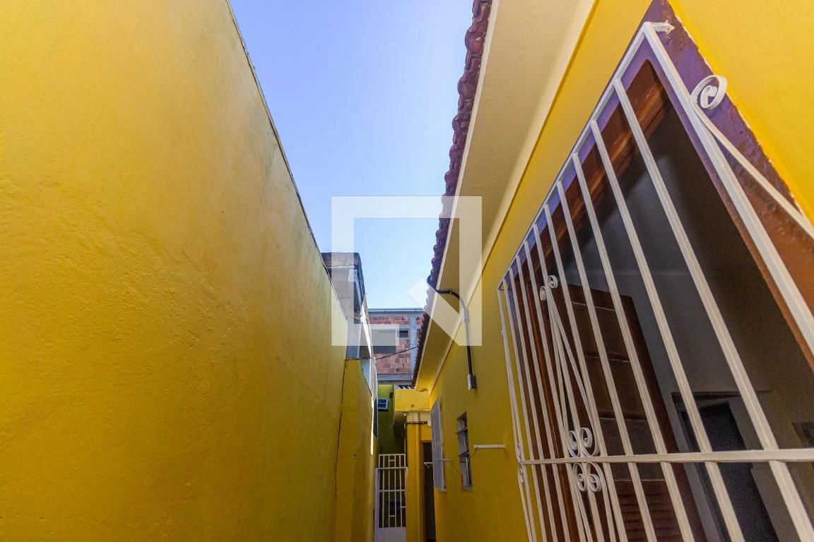 Unfurnished house with 2 bedrooms and private garden — photo 46