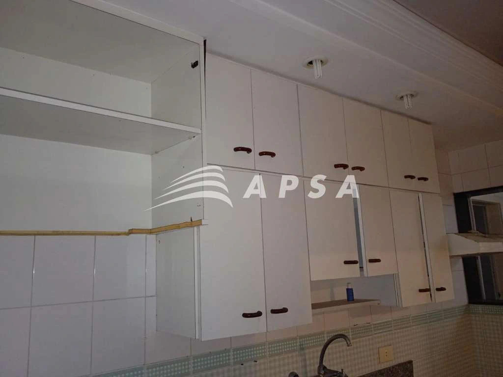 150 m² apartment with a separate closed kitchen — photo 8