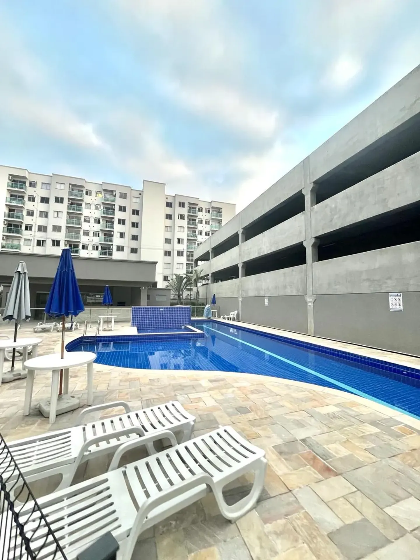 Balcony with a grill in a 2-bedroom apartment, 51 m² — photo 48