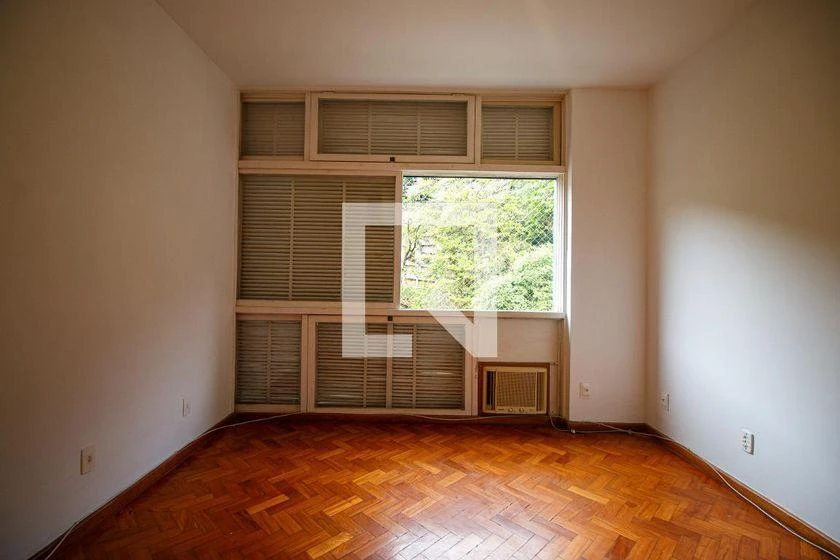 4-bedroom apartment 160 m² with 3 bathrooms — photo 18