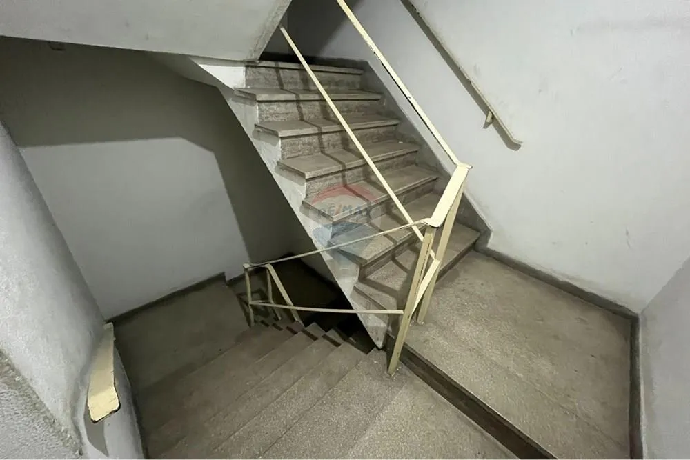 Furnished 4-bedroom apartment with 2 baths and 183 m² — photo 35