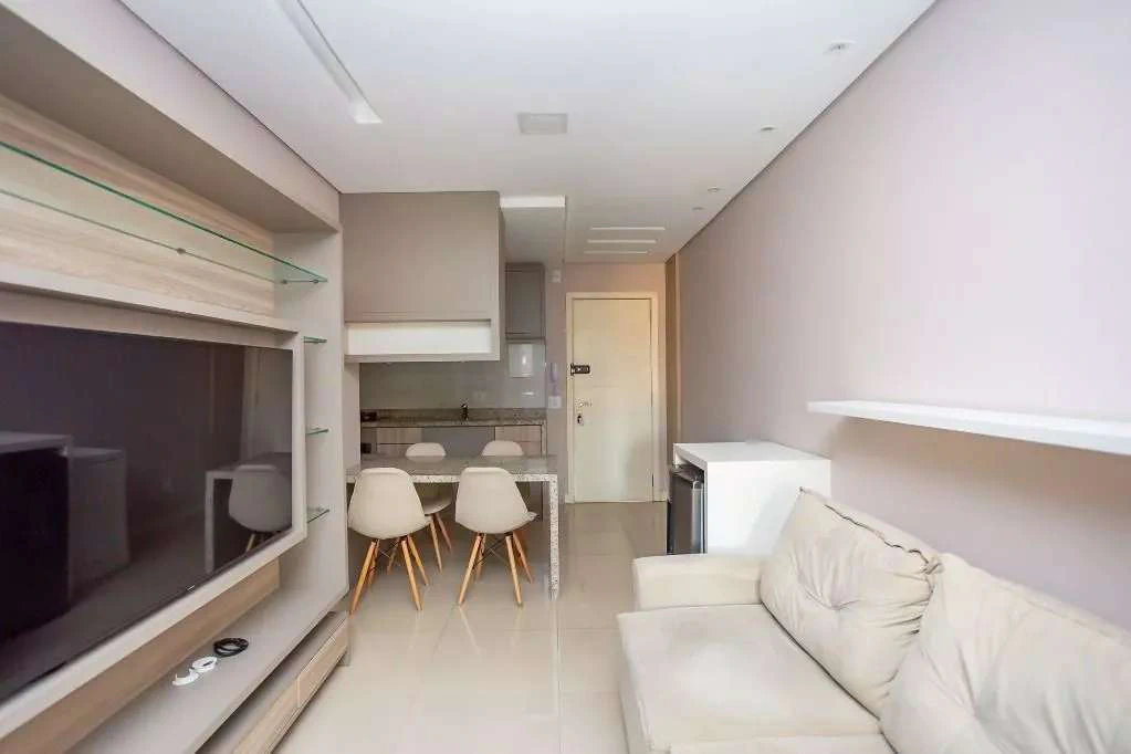 Furnished 1-bedroom apartment with balcony — photo 3