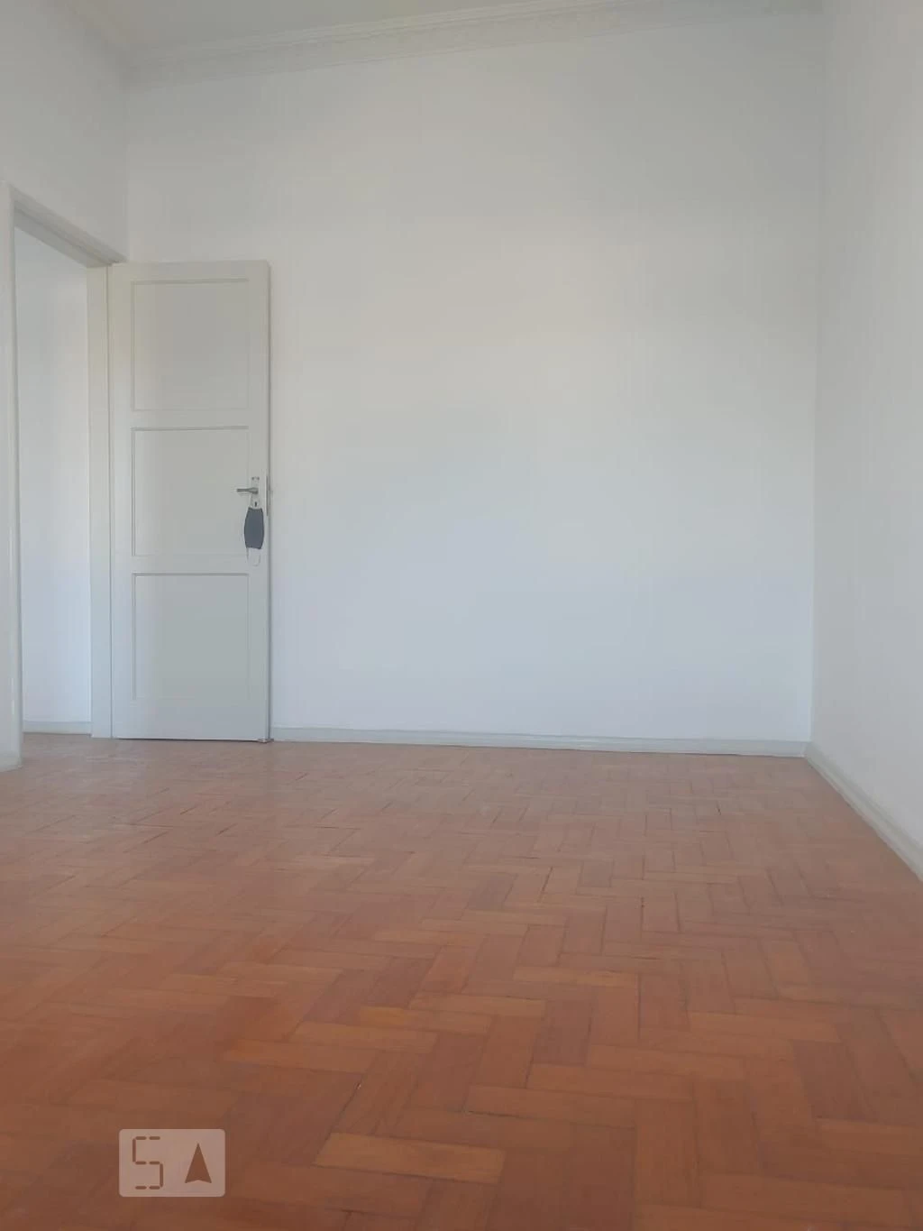 1-bedroom apartment with a closed kitchen and no parking — photo 8
