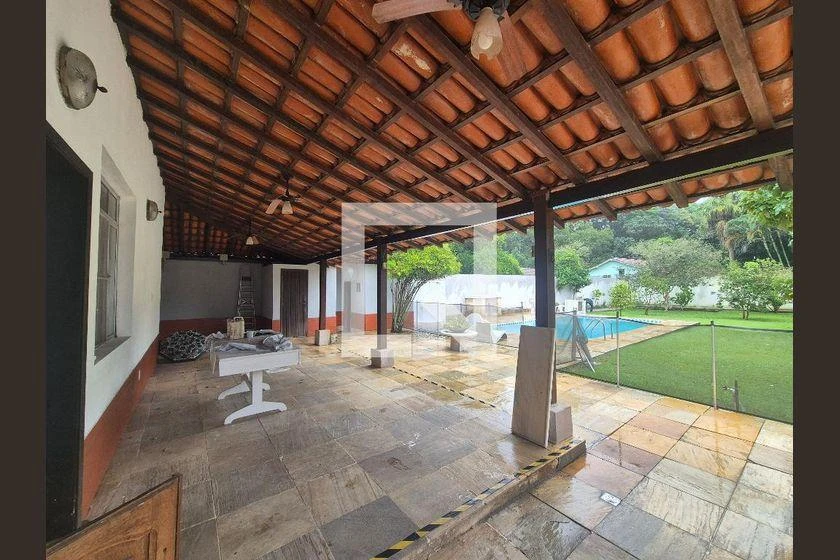 Casa para aluguel com 4 quartos e 2 suítes em 1500 m² — photo 9