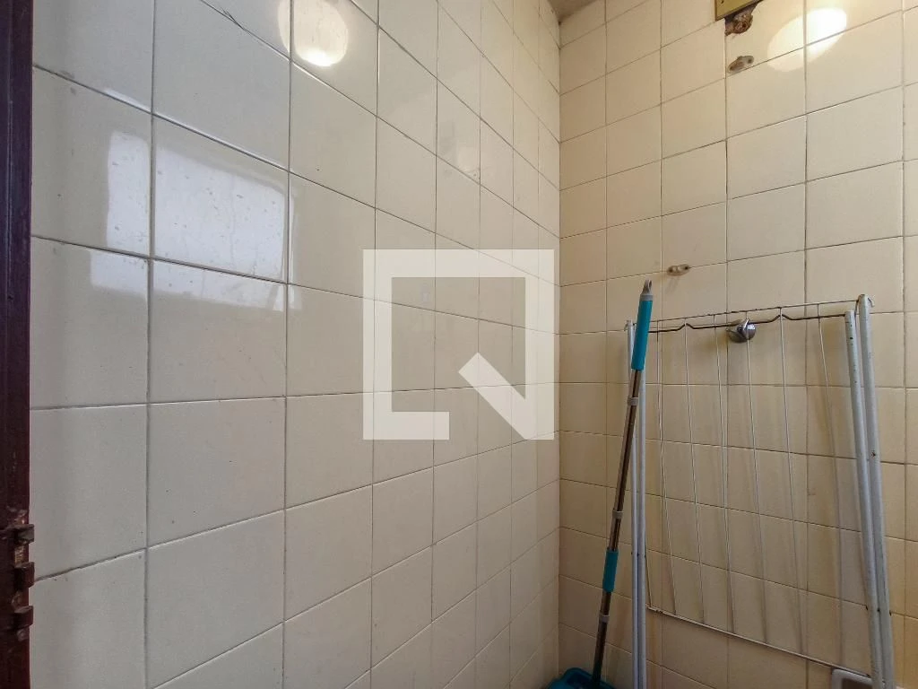 Furnished 4-bedroom apartment with balcony — photo 85